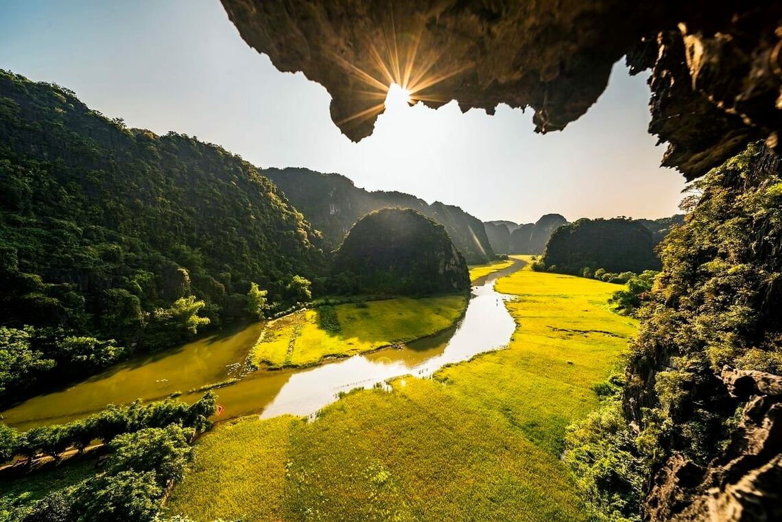 What can you visit in Ninh Binh Province? How can you explore it?